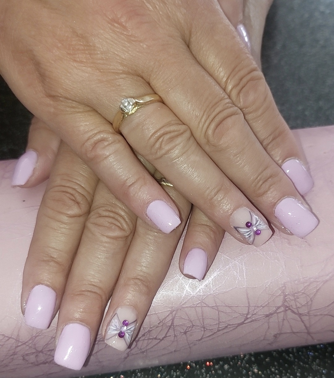 Nail art pailleté élégant